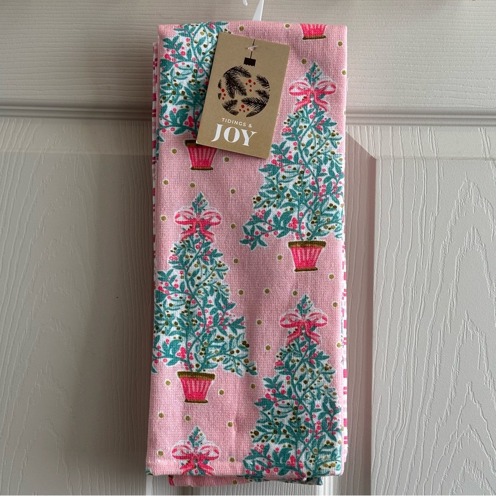 Pink Christmas Bow Tree Kitchen Towel Set